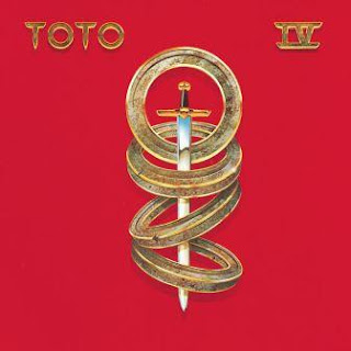  Lagu ini ada di album Toto IV yang didistribusikan oleh label Sony Music Entertainment In Lirik Lagu Toto - Rosanna dan Terjemahan