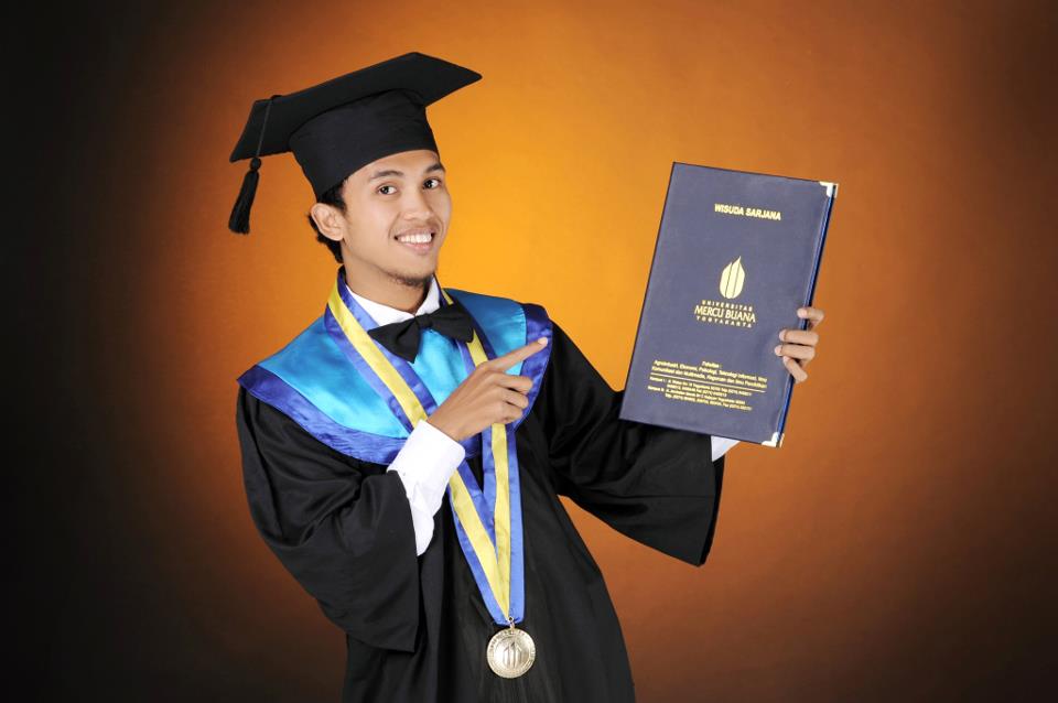 RAHIM PUTRA WAJO YES SARJANA 