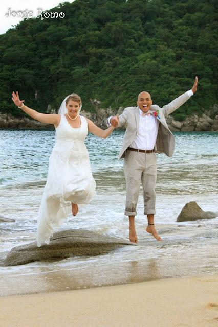 boda en playa, beach wedding, Oaxaca, México, Bodas Huatulco, Wedding Planner