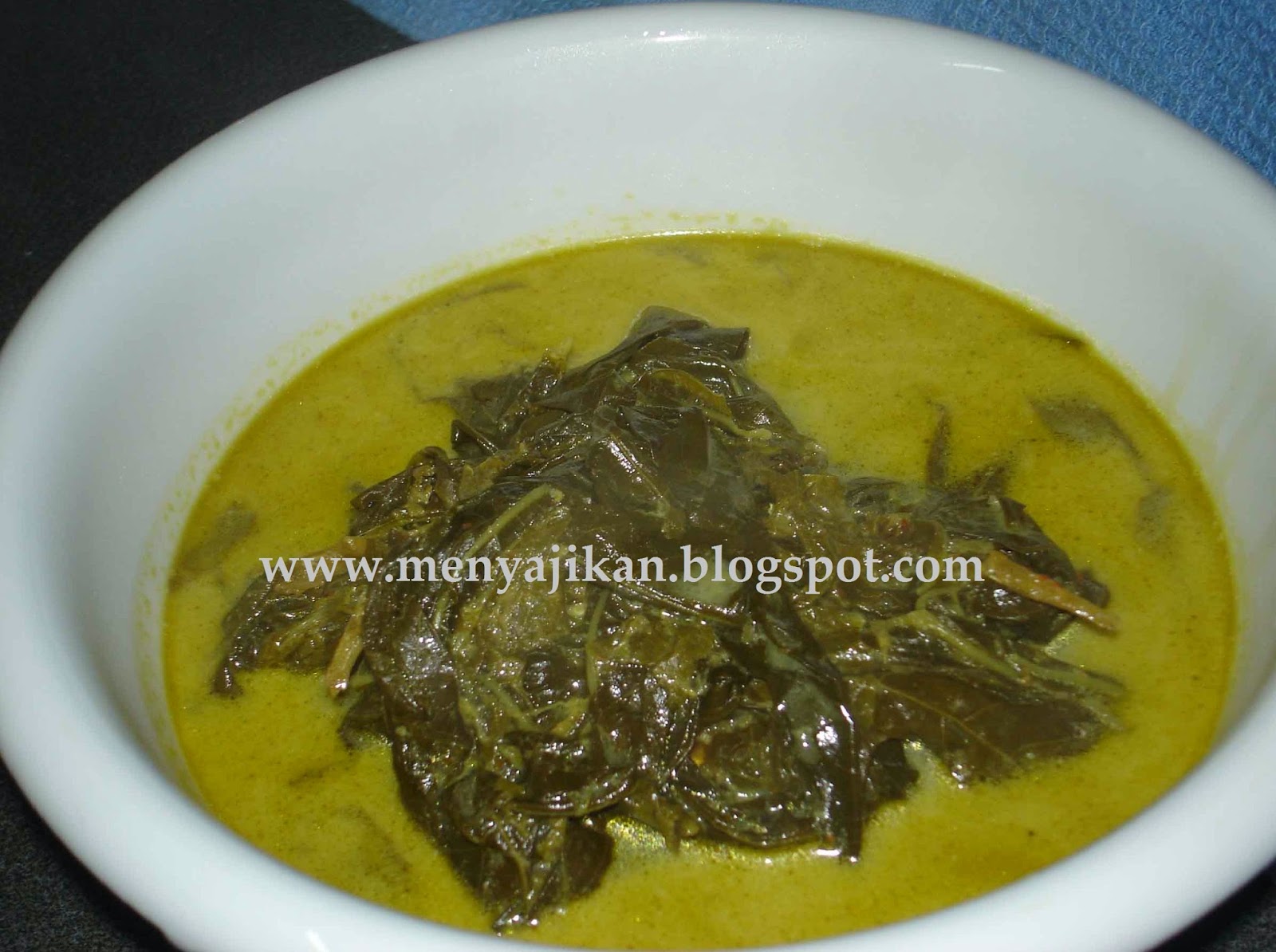 Sayur Daun Singkong Santan