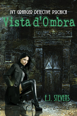 Vista d'Ombra #Italian by E.J. Stevens, translated by Carmelo M. Tidona