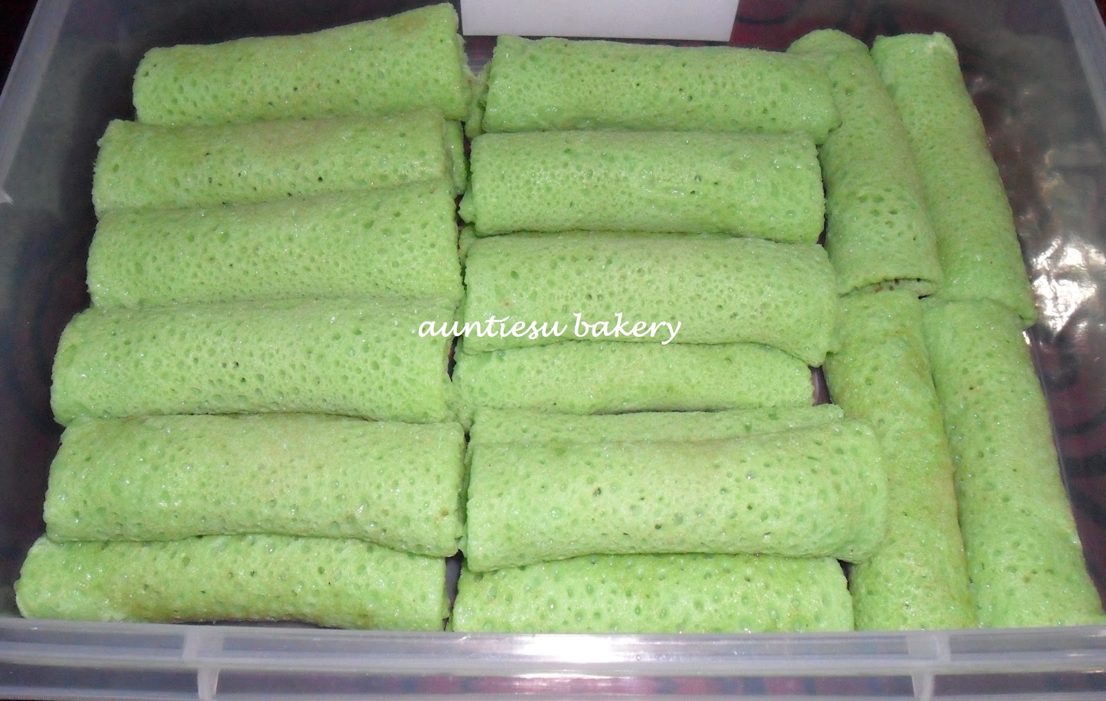 AUNTIESU BAKERY: Senarai kuih-muih dan harga