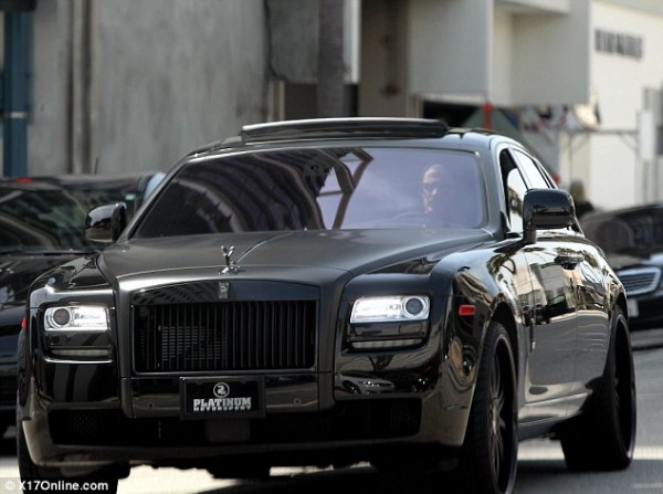 Rolls-Royce Phantom Drophead coupe và Rolls-Royce Ghost
