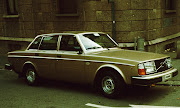 The driver of the Volvo 240 you really can be happy. (volvo )