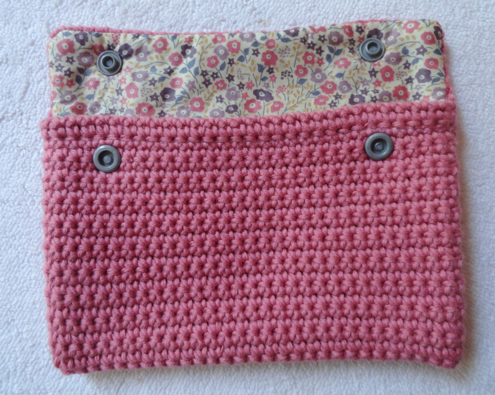 Libertylle: Pochette Crochet et Liberty, tuto inside !