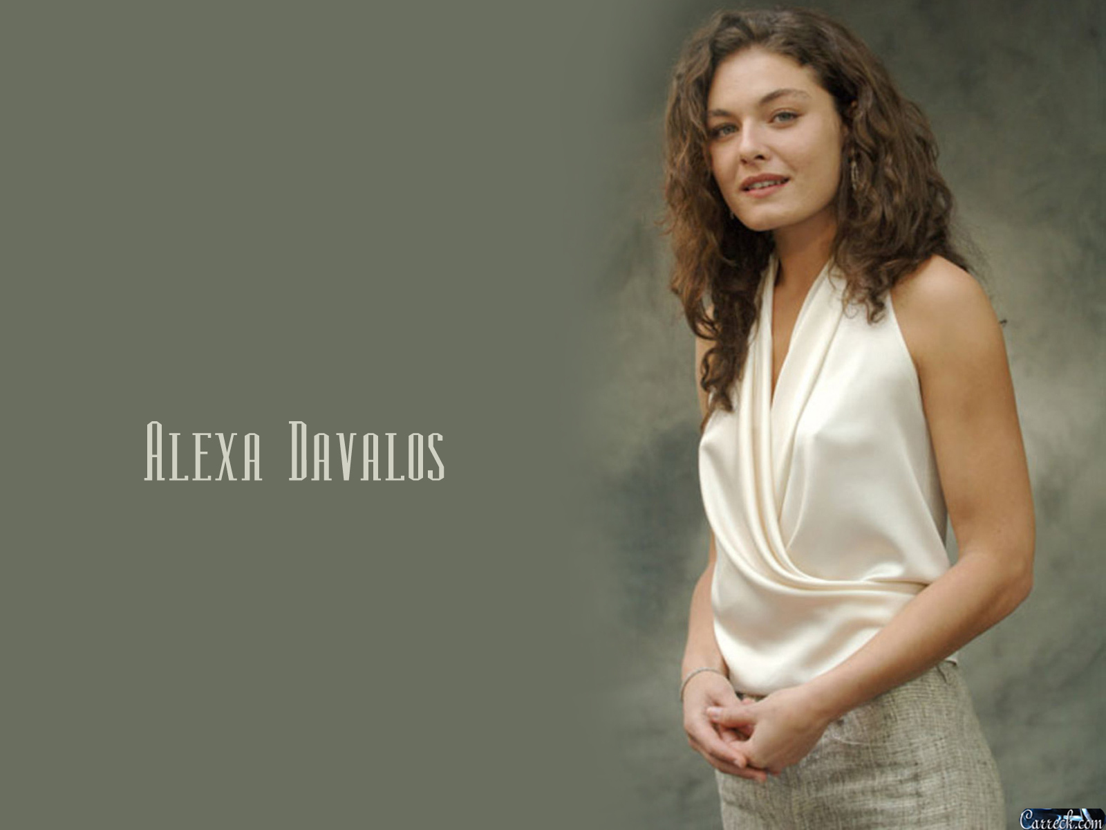 Alexa Davalos HD Images and Wallpapers - Hollywood Actress