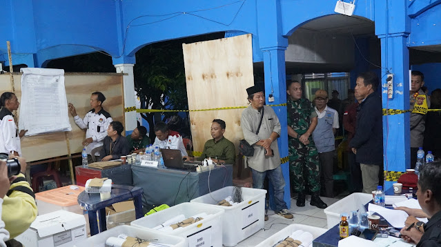 Hingga Dini Hari, Pj. Bupati dan Forkopimda OKI Pantau Pleno PPK di 4 Kecamatan 