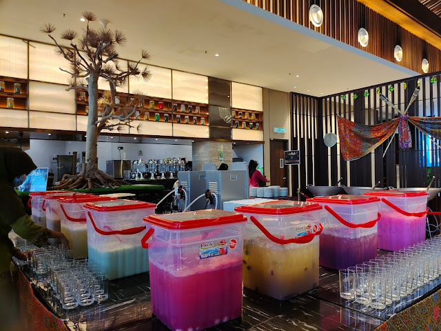 'Warisan Lagenda' Buffet Ramadhan Di Forest City Golf Resort Dah Macam Bazar Ramadhan