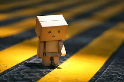 Gambar Boneka Danbo Sedih Galau