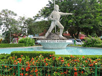 Wisata Bogor Plaza Kapten Muslihat (Taman Topi)