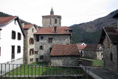 Vistas calles de Isaba