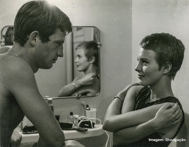 Jean Paul Belmondo e Jean Seberg em "Acossado", filme de Jean-Luc Godard