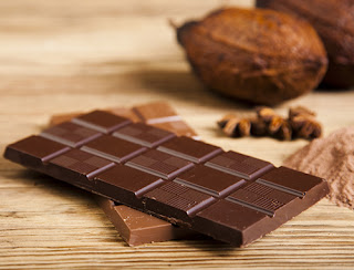  الشوكولاتة مفيدة للوقاية من الشعر الابيض