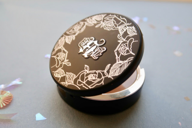 KAT VON D LOCK IT POWDER FOUNDATION