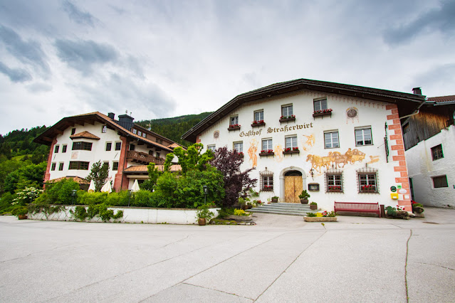 Hotel Strasserwirt Herrenansitz zu Tirol-Strassen