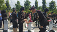 Kapolres Tanggamus Pimpin Ziarah ke Makam Pahlawan