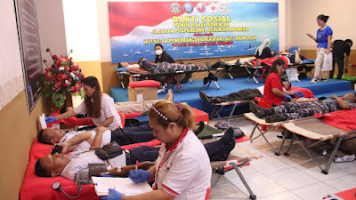 Lanudal Manado Gelar Donor Darah Serentak Peringati HUT Ke-68 Penerbangan Angkatan Laut 2024