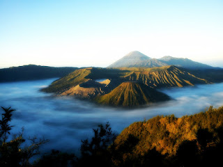 http://www.bromomalangtour.com/2013/05/pesona-wisata-bromo.html