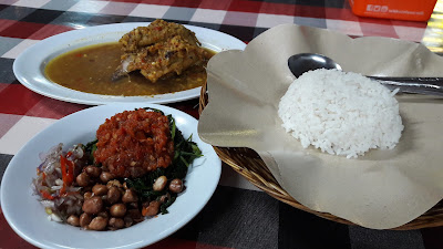 Ayam betutu Khas Gilimanuk Bali