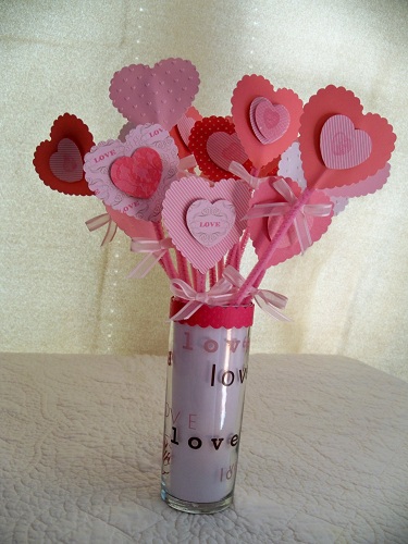 valentines table decorations. a table decoration that