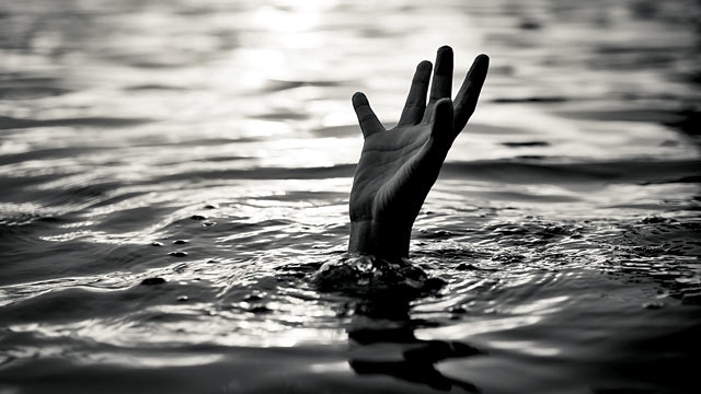 E/R: Young woman found drowned with sack loaded with stones