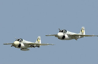 Grumman A-6 Intruder  –  Pesawat Serang Jarak Jauh AL Amerika Serikat