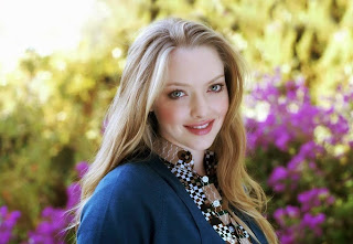 Amanda Seyfried Wallpapers Free Download