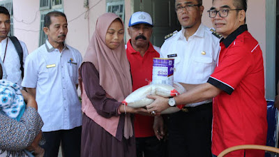 Bersama HBT Pj. Walikota Rida Ananda Serahkan Bantuan Stunting