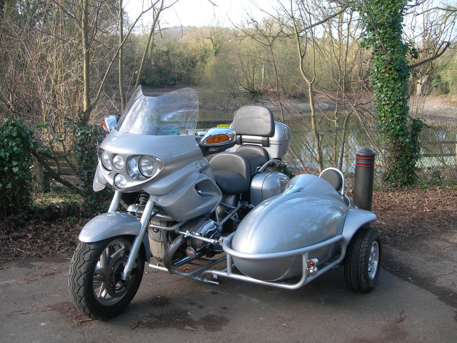 Wemoto News: Motorcycle Sidecars - Three Wheels Good!