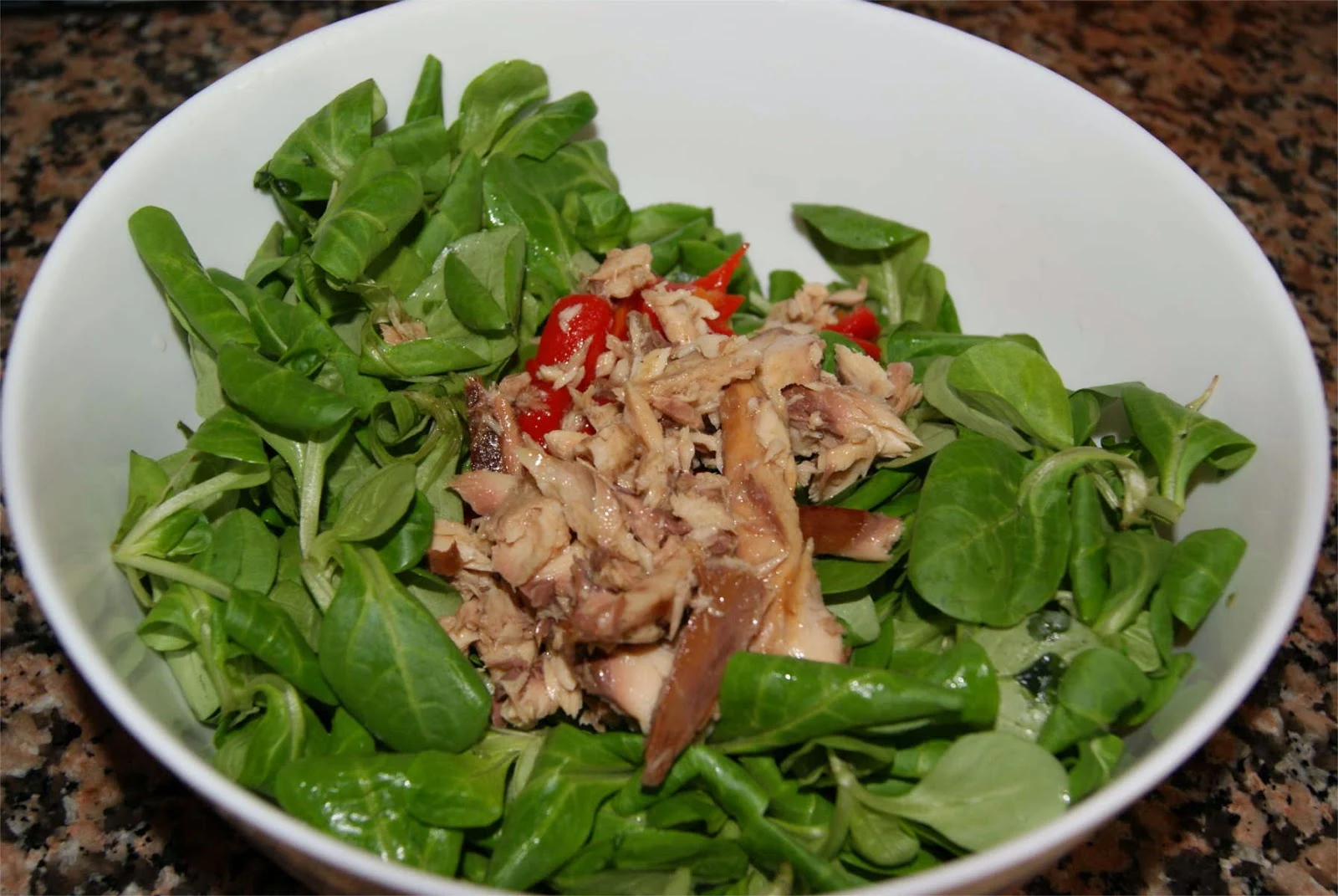 ensalada de caballa y canónigos paso 1