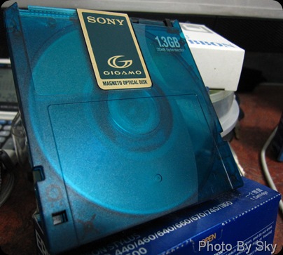 SONY MO 1.3GB