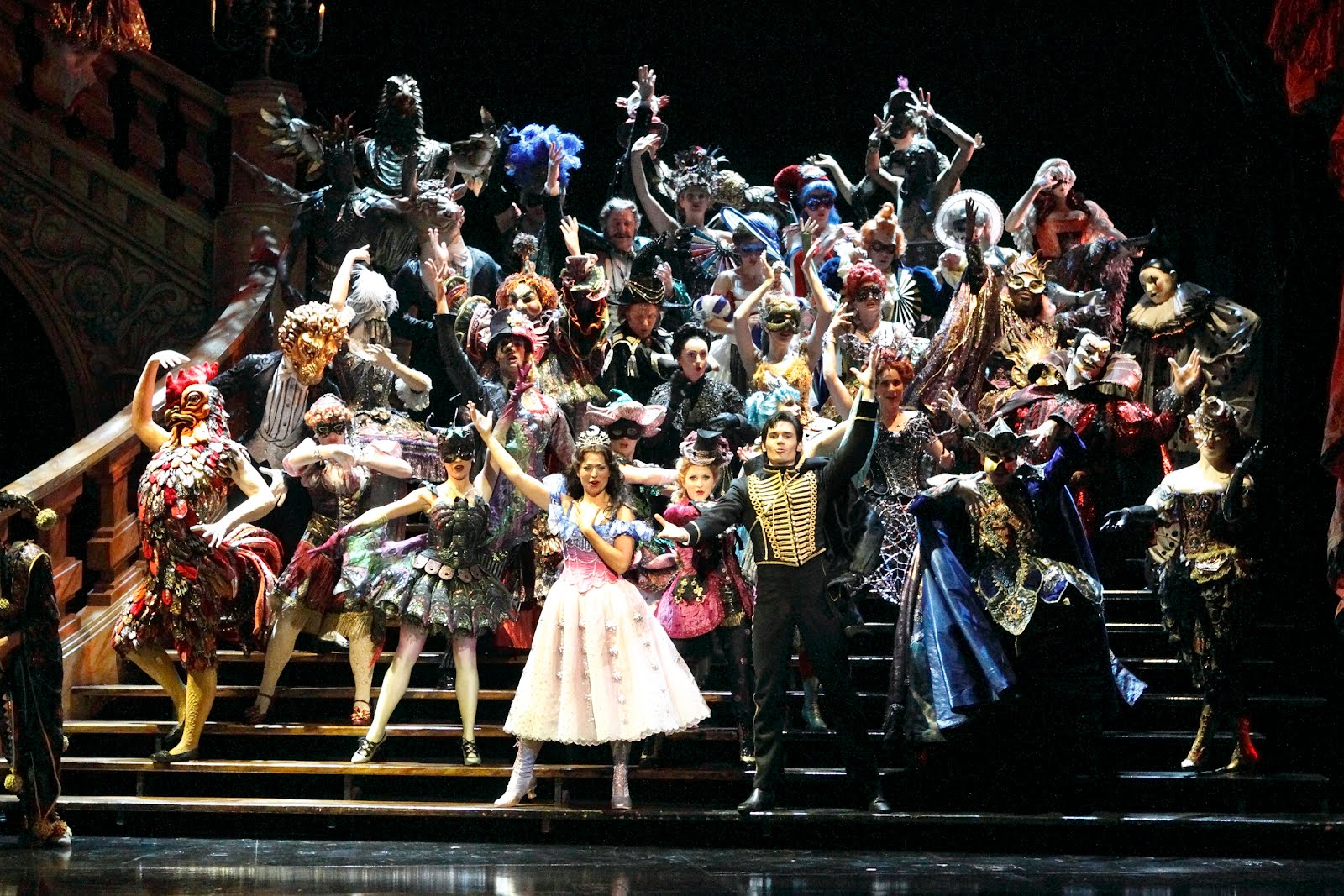 GIBBS CADIZ: At last--The Phantom of the Opera in Manila, Aug. 25-Oct ...