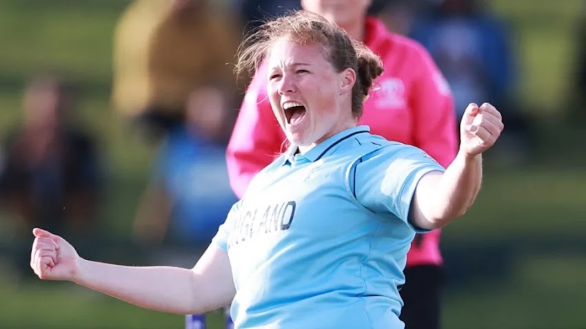 Anya Shrubsole resigns from global cricket