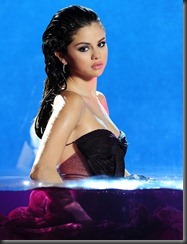 selena gomez in bikini