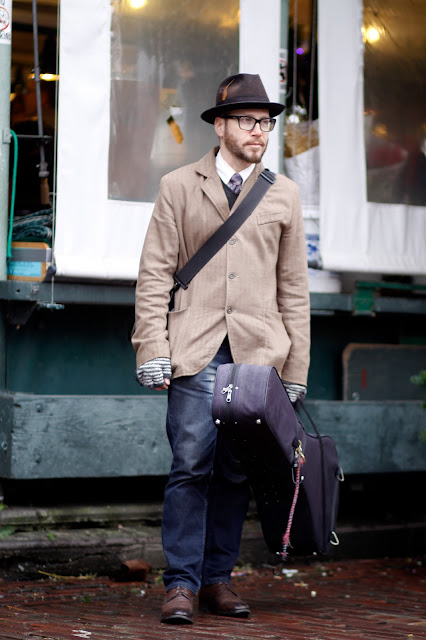 Gregory Paul Pike Place Market Banjo seattle street style fashion musician It's My Darlin'