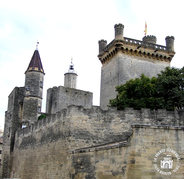 UZES (30) - Château ducal