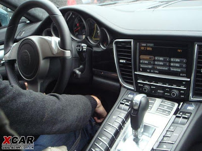 spy_shots_porsche_panamera_interior.jpg