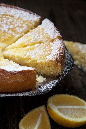 A delicious marriage of lemon cake with lemon cheesecake!