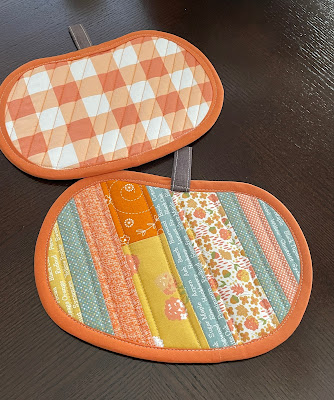 Quilted Pumpkin Shaped Mug Rugs/Trivet