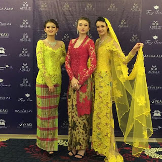 kumpulan inspirasi model kebaya batik modern terbaru