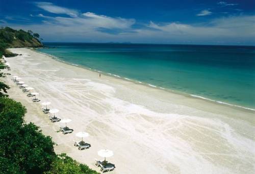 Wisata Pantai Slopeng di Madura