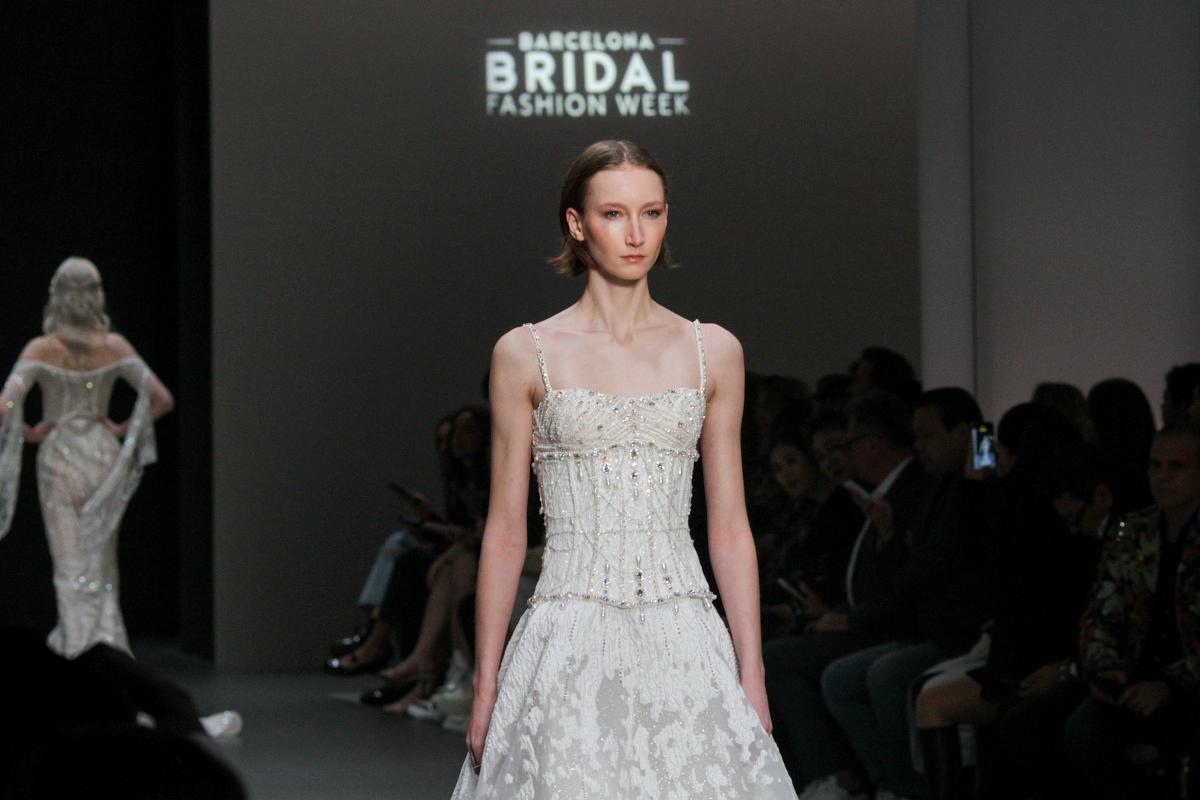 La Vanguardia del Diseño Bridal por Jimmy Choo en BBFW