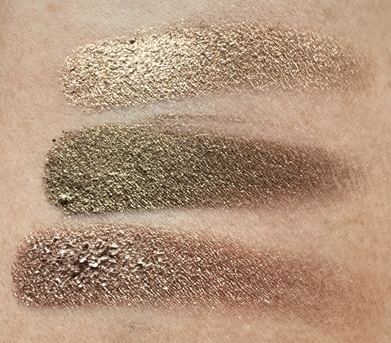 Victoria Beckham Lid Lustre Swatches