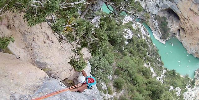 Escalade dans le Verdon, voie : "Fièvre Résurrectionnelle"