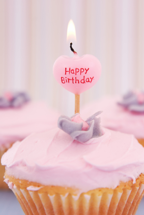 Cupcake Birthday Cakes on Mama S Baby Cupcakes  Happy 3rd Birthday Mckenzie