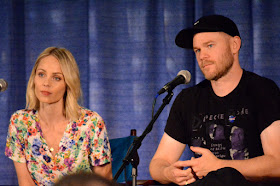 Laura Vandervoort (Kara) & Aaron Ashmore (Jimmy Olsen) during the Smallville panel