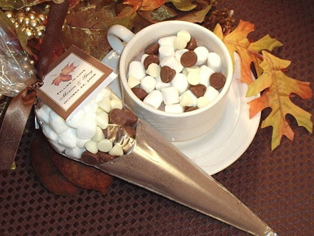 impressive-fall-wedding-favor-hot-chocolate-kits-in-cone-wrap-with-japan-ribbon