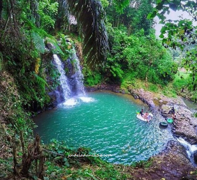 [http://FindWisata.blogspot.com] Mengeksplor Pesona Keindahan Air Terjun Ciangin Bandung.