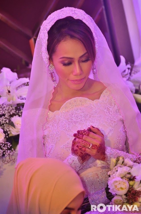 Gambar nikah lana nordin