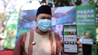 Kabar gembira untuk memudahkan warga Bandung belanja wali kota luncurkan aplikasi pasar pintar online